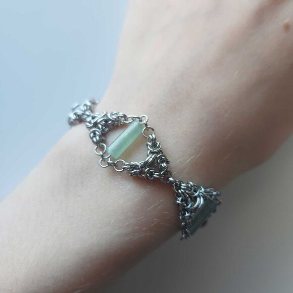 Gothic long chainmaille necklace with a small silver chain - Picture 5 of 7